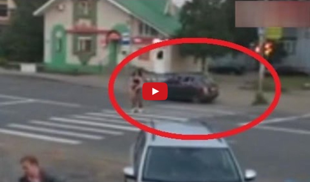 Stupid Driver Crashed His Car While Staring at Prostitutes image82 1024x601 Stupid Driver Crashed His Car While Staring at Prostitutes