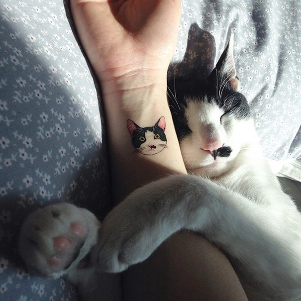 Cat lovers would Love this: 20 Minimalistic Cat Tattoos for Cat Lovers
